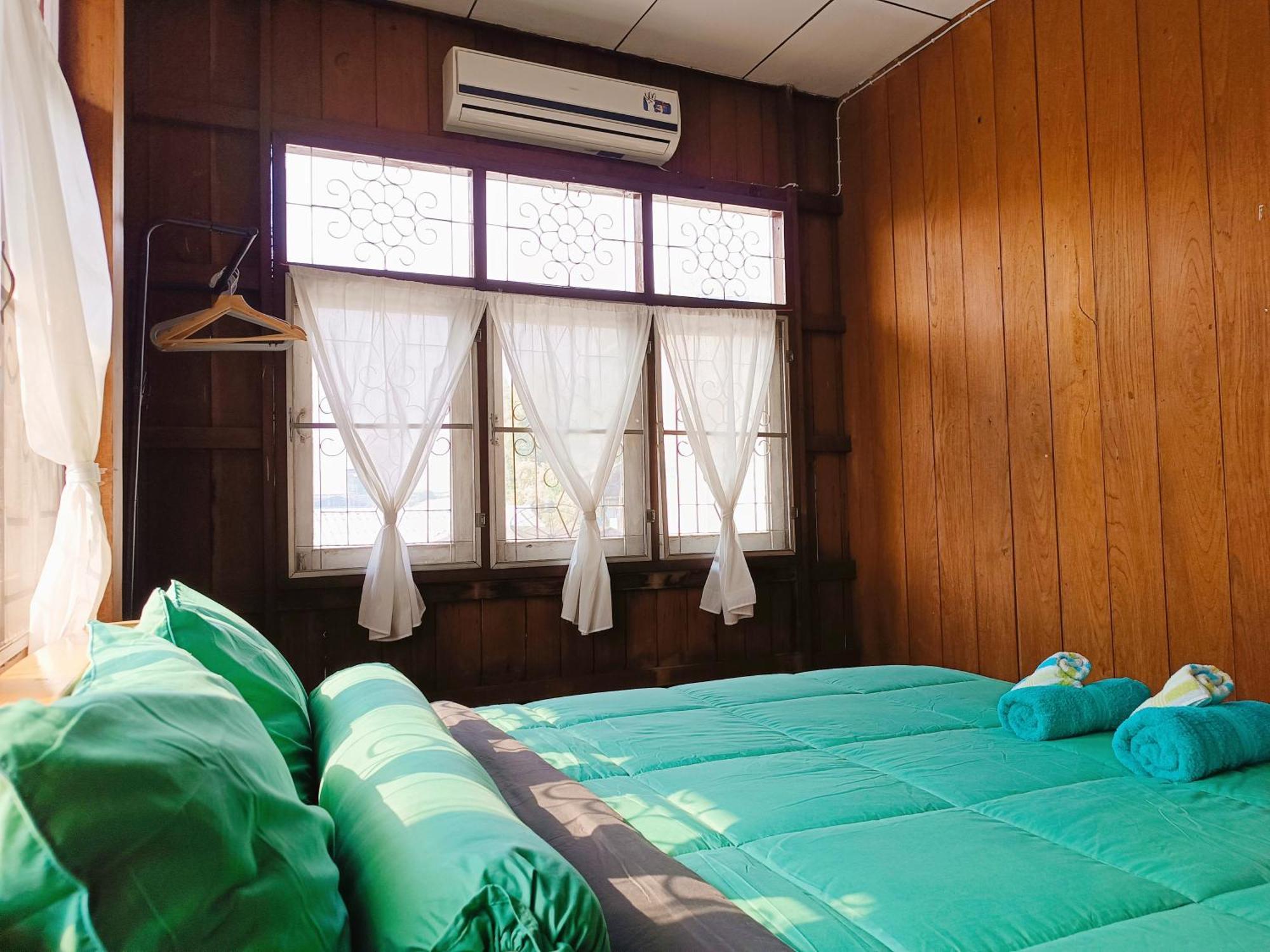 Pai Baan Homestay ปายบ้าน โฮมสเตย์ ถนนคนเดินปาย Экстерьер фото